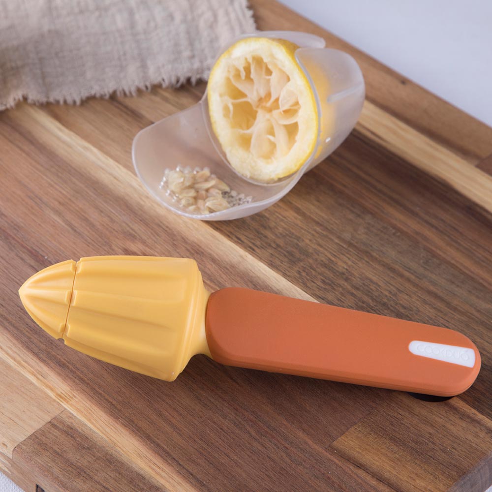 Juice & Strain - lemon reamer with seed strainer