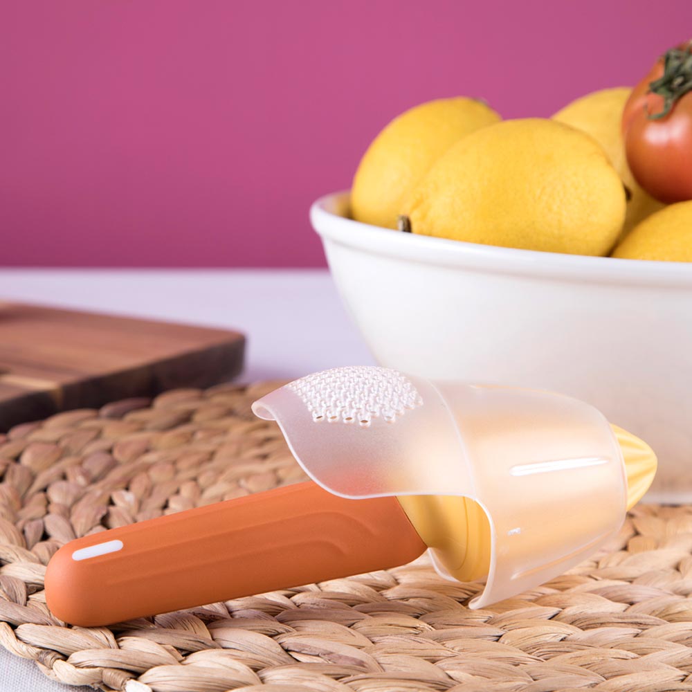 Juice & Strain - lemon reamer with seed strainer
