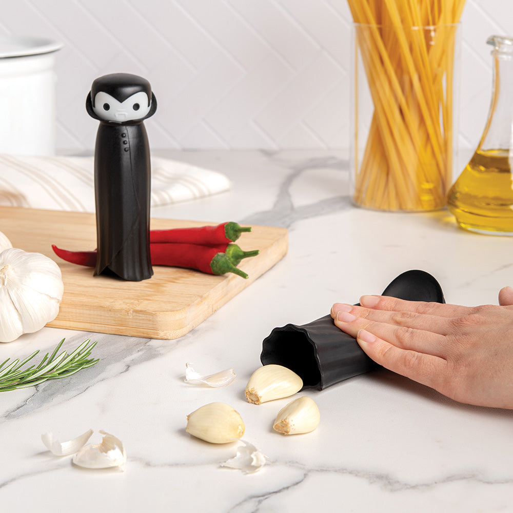 Drac N' Roll - Garlic Peeler
