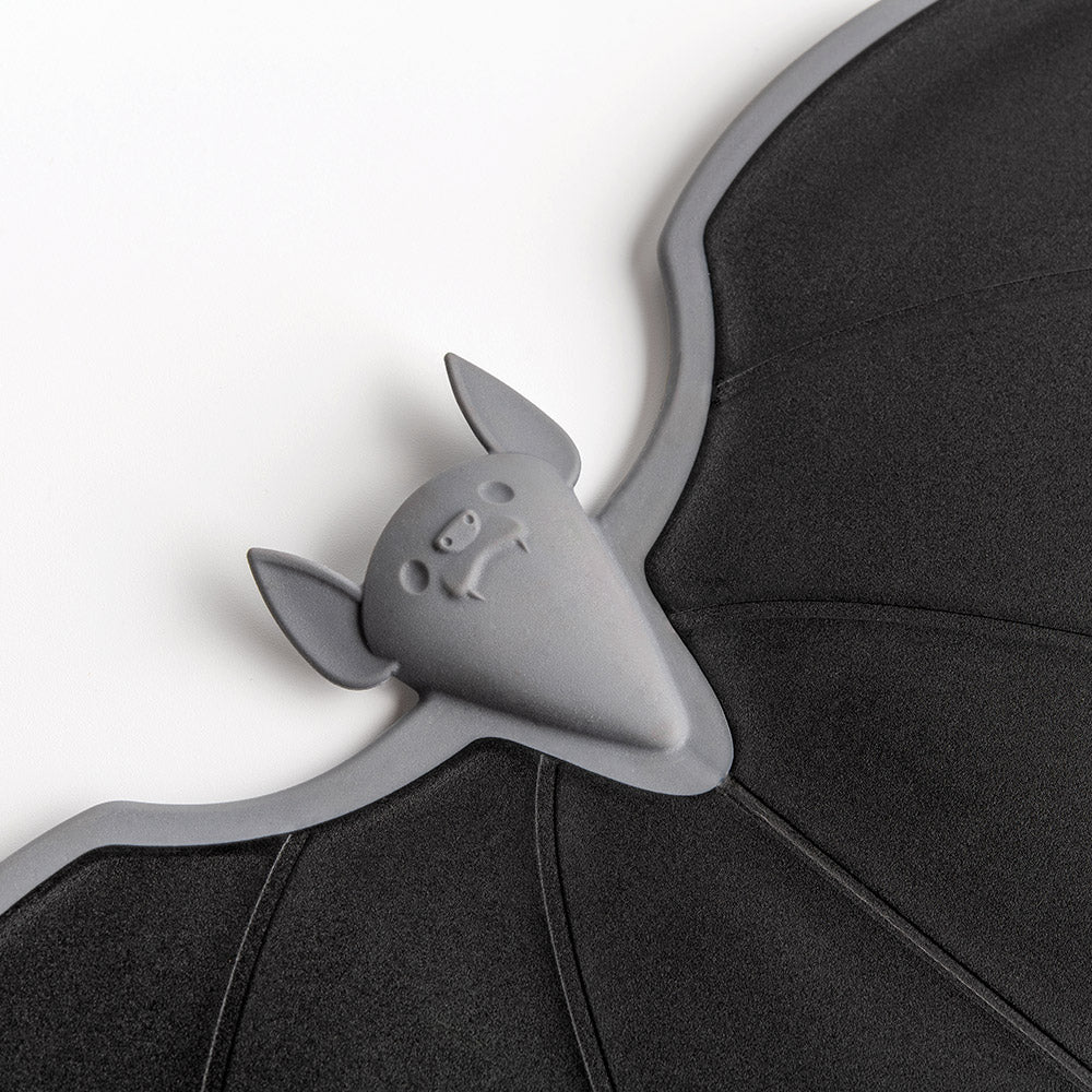 Batty - Foldable Cutting Board