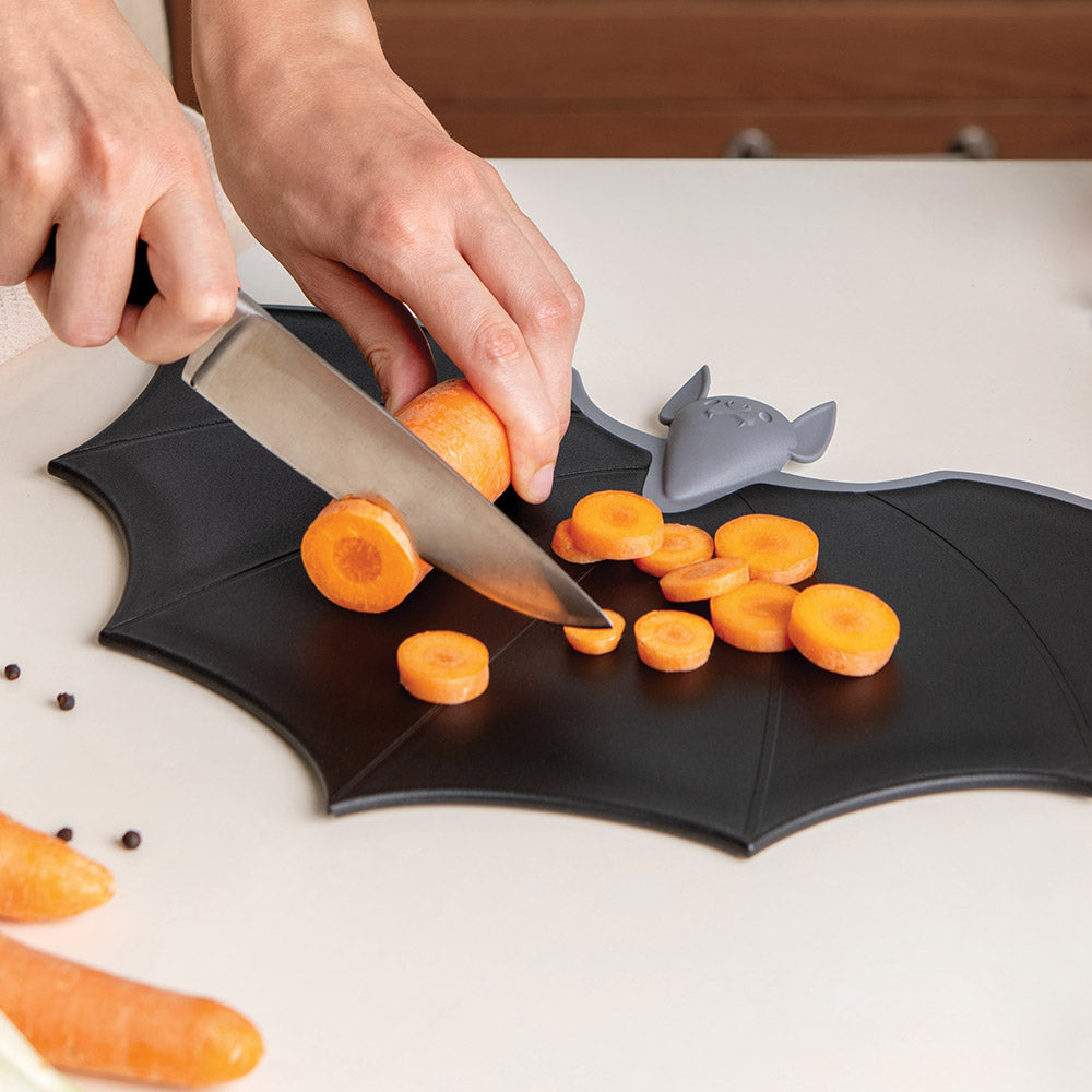 Batty - Foldable Cutting Board