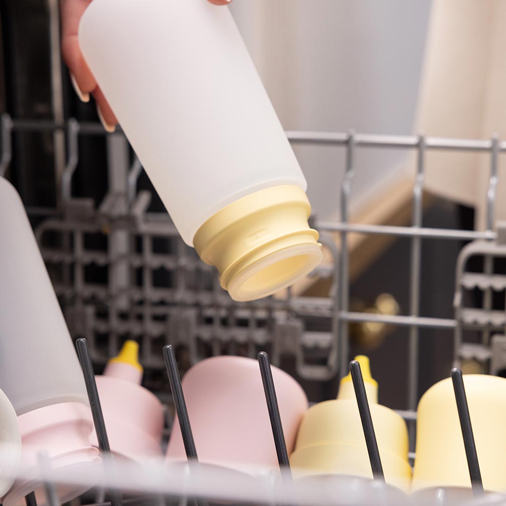 Leak-Proof Condiment Squeeze Bottle