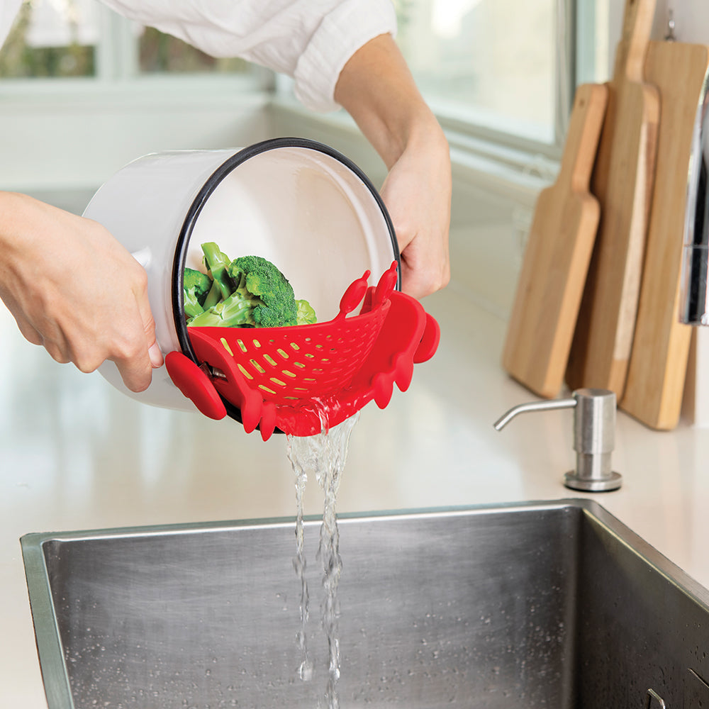 Crabby - Clip On Strainer