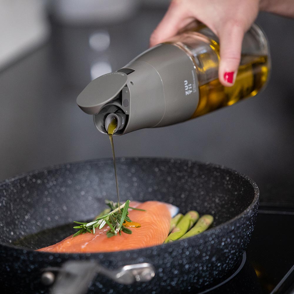 Drip-Free Oil Carafe