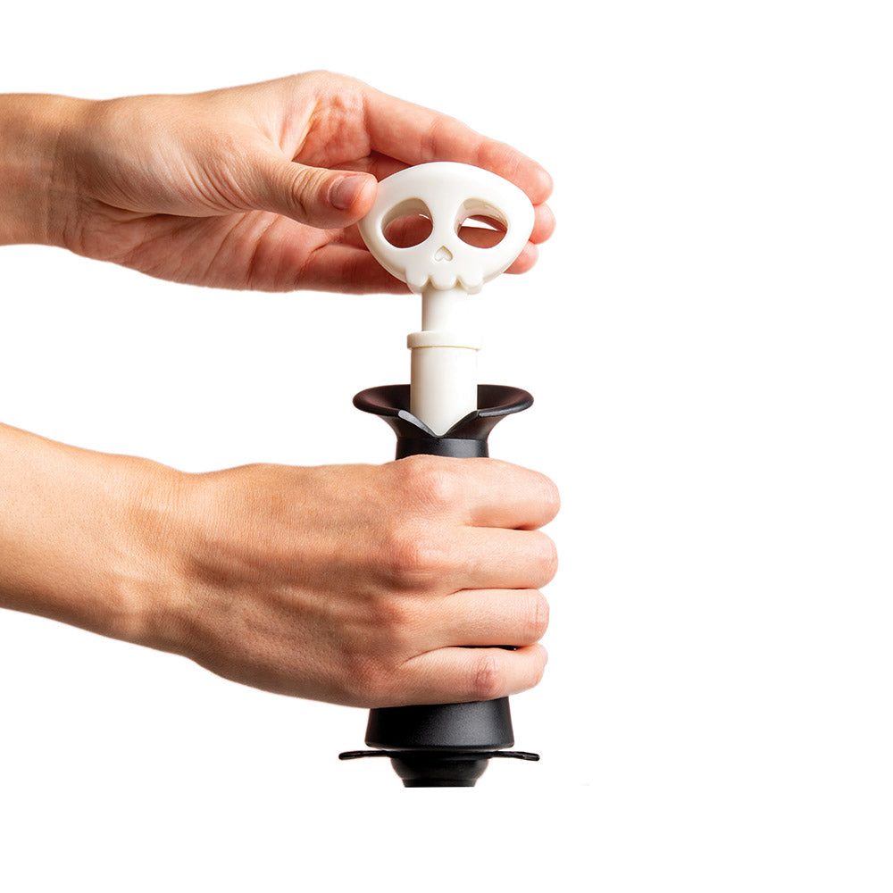 Spookelier - Wine Saver Pump and 3 Stoppers