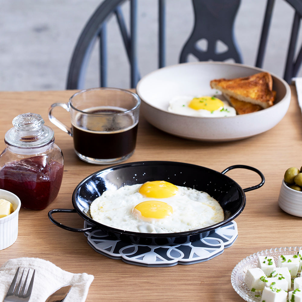 TriveTile - 3 in 1 Split Trivet