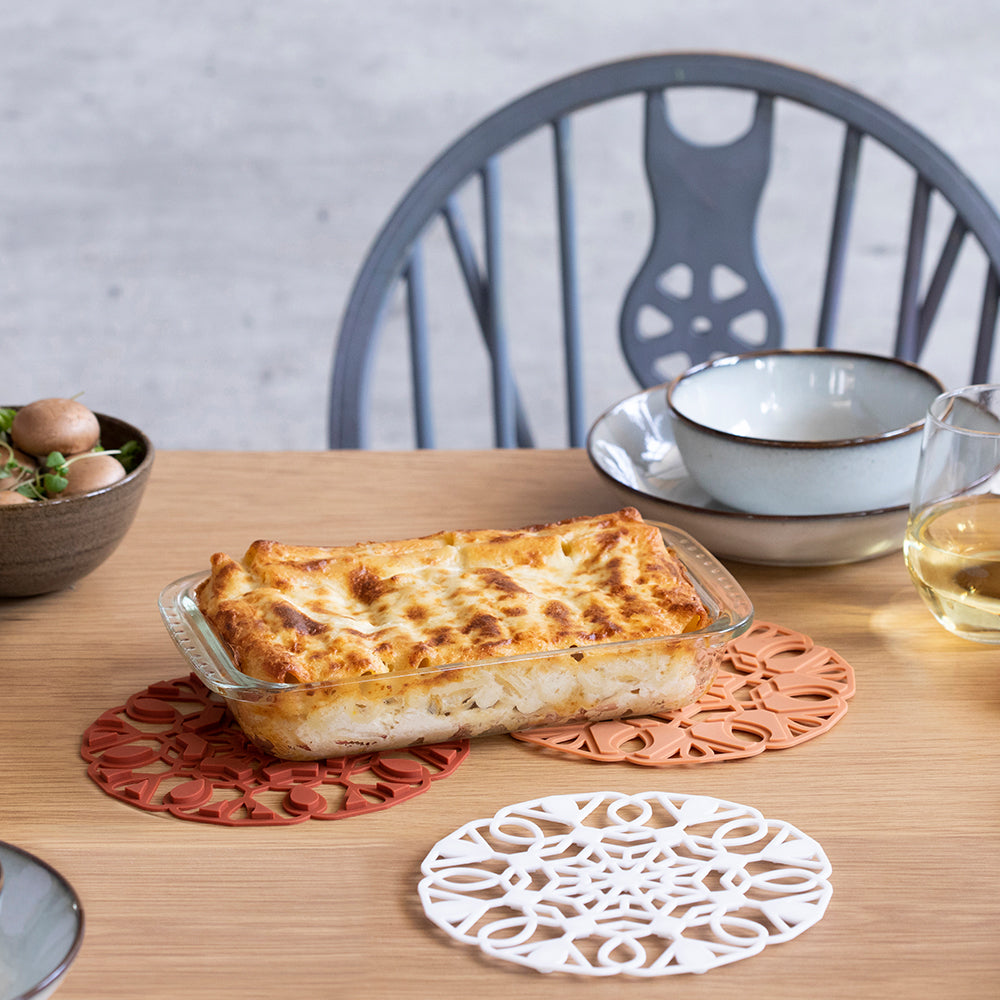 TriveTile - 3 in 1 Split Trivet