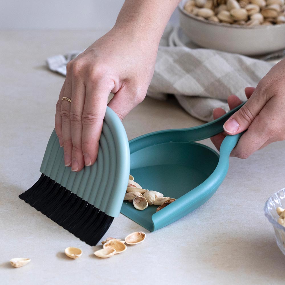 DustArch - Dustpan and Brush Set