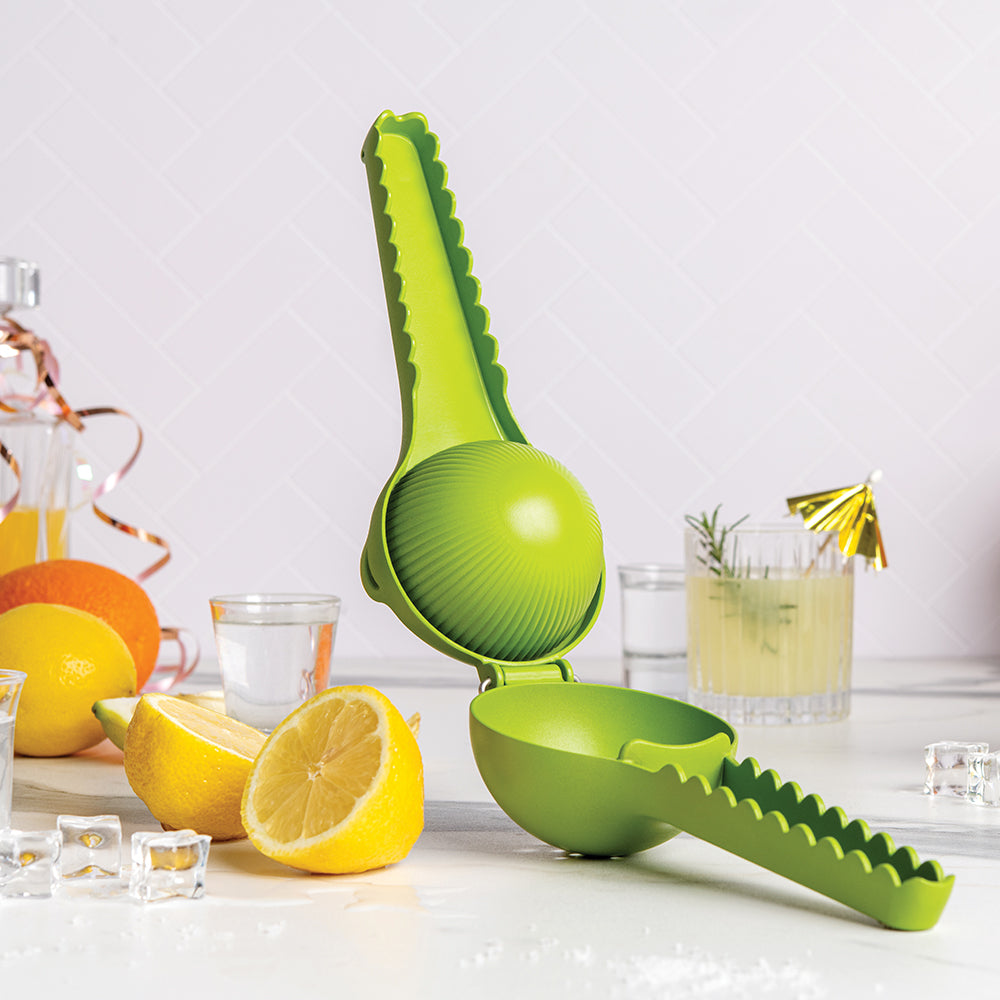 Lemongator - Manual Juice Squeezer