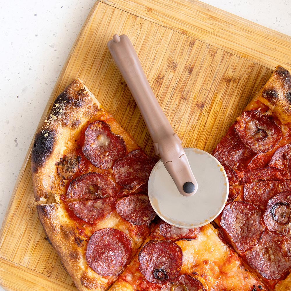 Puperoni - Pizza Cutter