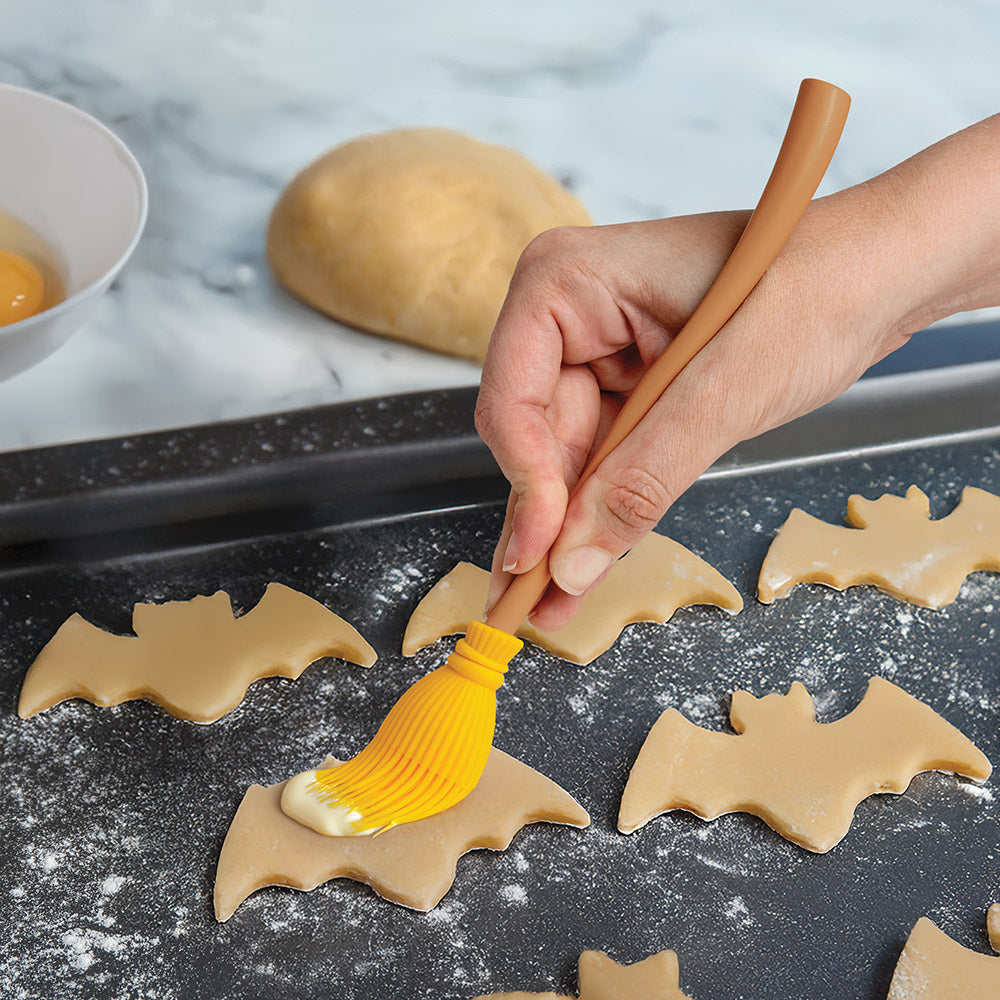 Witchin - Basting Brush and Spatula
